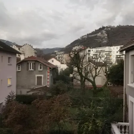 Duplex, Chu , Centre-Ville, Garage Prive, Calme Apartment *